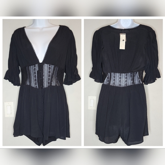 NWT Urban Outfitters Black Lace Romper Viscose Size Medium. - Picture 14 of 16